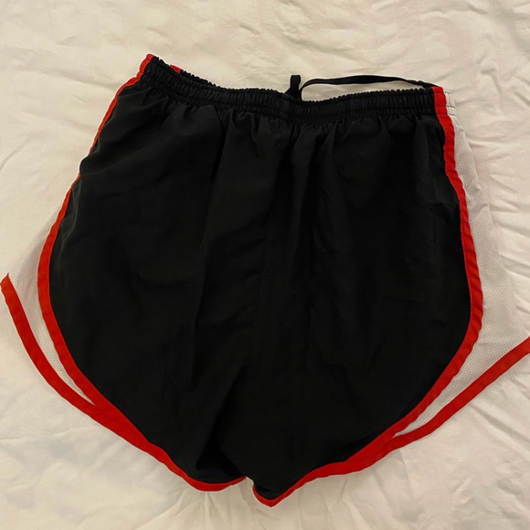 Nike dri fit shorts - Picture 2 of 3